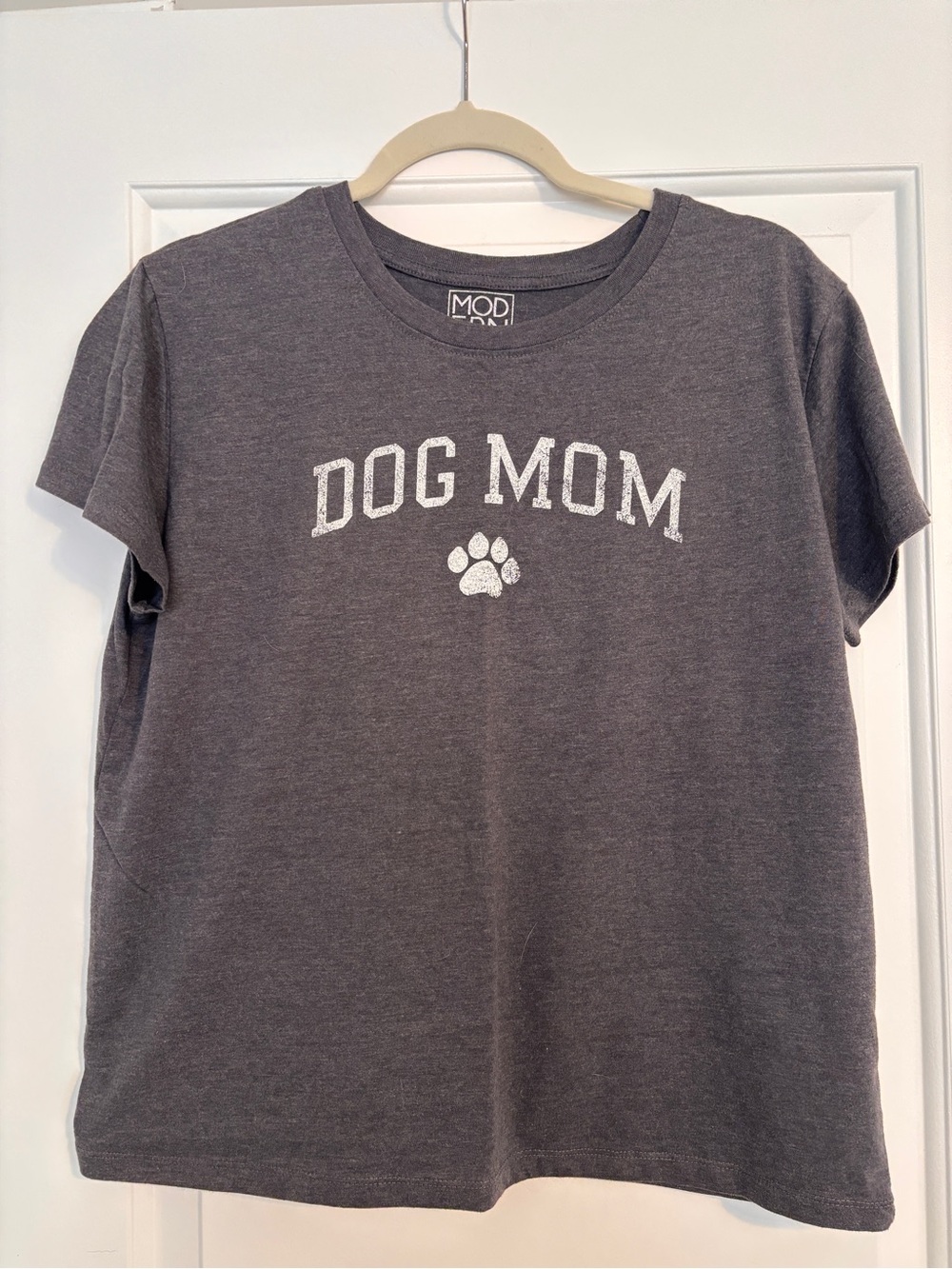 Modern Lux Charcoal 'Dog Mom' Graphic Tee